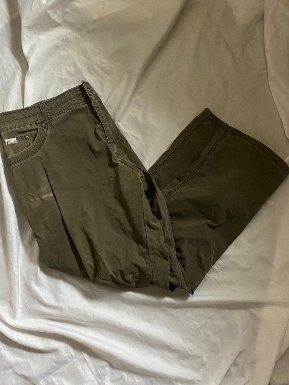 Kuhl Revolvr Khaki Ergonomically Designed Fit Pants Mens Size 40 x 30